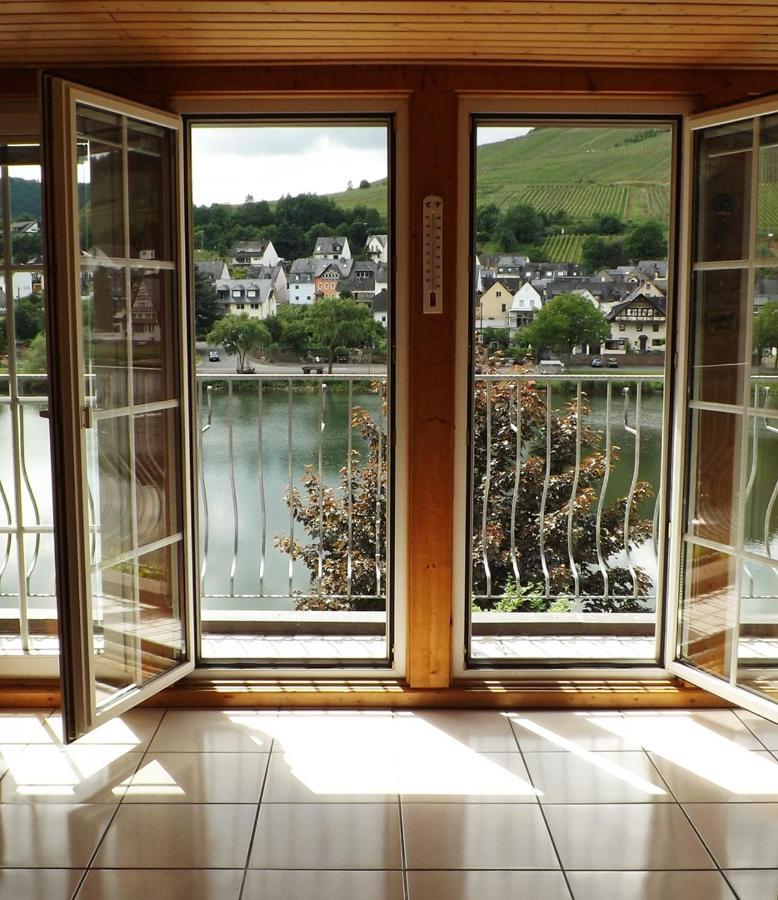 Mosel Panorama Apartment Zell an der Mosel Luaran gambar